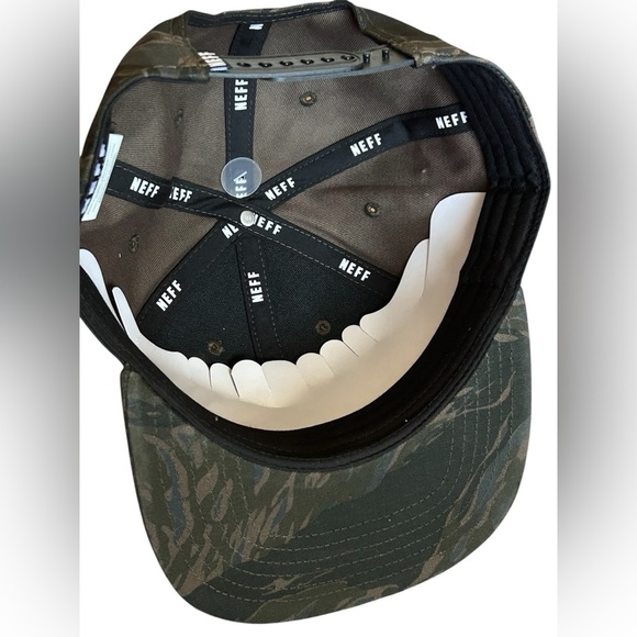 Neff Men's Camouflage Snapback Hat - Picture 6 of 9